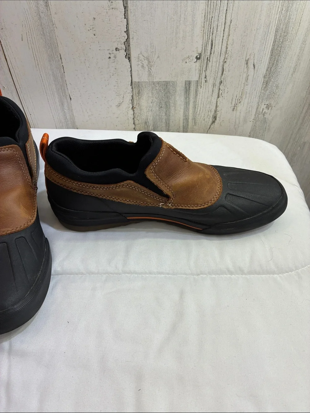 Clarks Brown and Black Slip-On Rain & Snow Boots Men’s Sz 9.5 leather